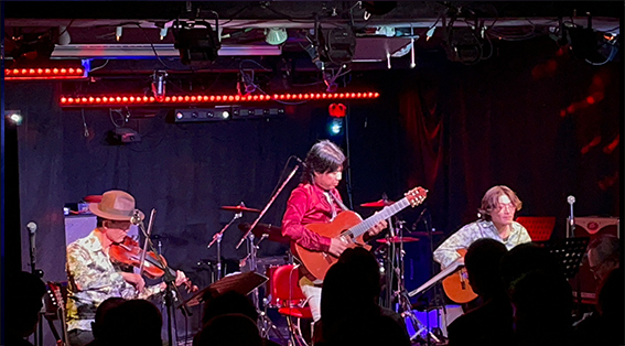 Trio2.jpg